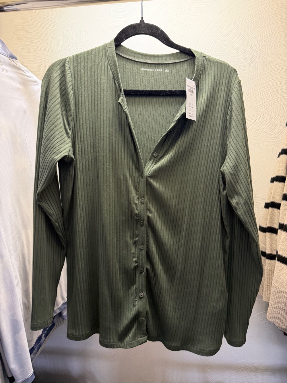 NWT Abercrombie & Fitch Ribbed Button Front Top